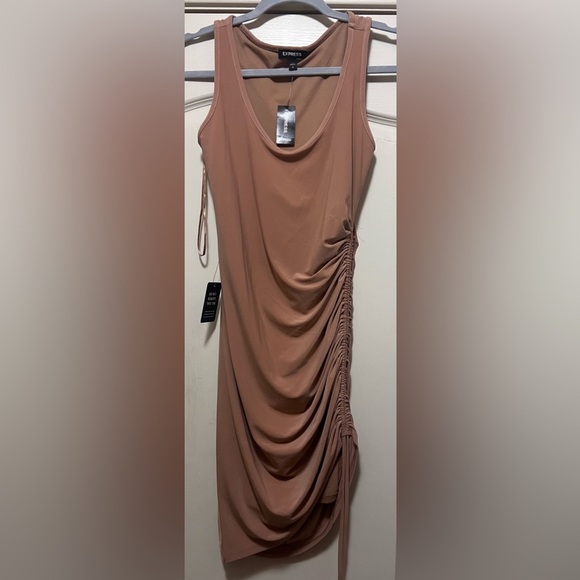 NWT Express Ruched scoop neck, sleeveless dress, size XS - Picture 4 of 6